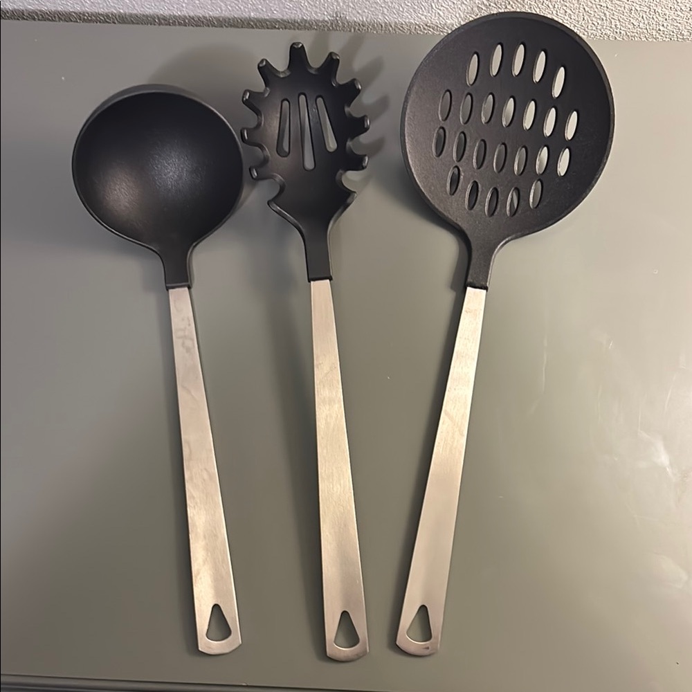 Stainless Steel and Black Kitchen Utensil Set -Ladle, Pasta Server & Strainer